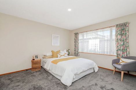Photo of property in 128 Yaldhurst Road, Sockburn, Christchurch, 8042