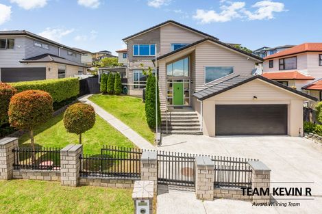 Photo of property in 144 Keri Vista Rise, Papakura, 2110
