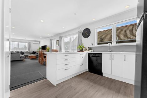 Photo of property in 17 Ashdown Place, Pahurehure, Papakura, 2113