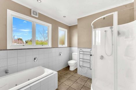 Photo of property in 35 Seyton Street, Stratford, 4332