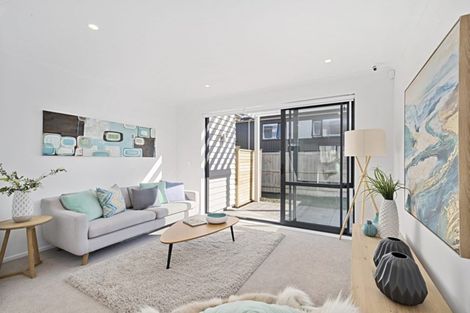 Photo of property in 16 Orford Lane, Takanini, 2112