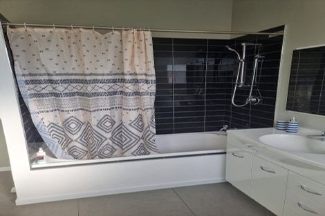 Photo of property in 20 Mackworth Street, Woolston, Christchurch, 8062