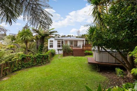 Photo of property in 29 Hebron Road, Waiake, Auckland, 0630