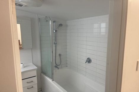 Photo of property in 222 Adelaide Road, Newtown, Wellington, 6021