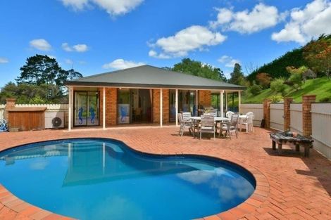 Photo of property in 744 Peak Road, Helensville, 0875