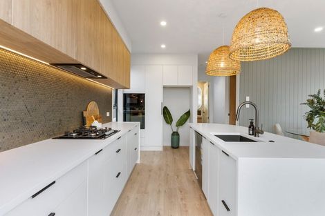 Photo of property in 3 Trafalgar Road, Milford, Auckland, 0620