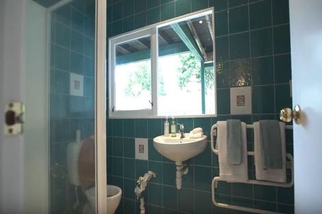 Photo of property in 7 Tranquil Glade, Hillcrest, Auckland, 0627