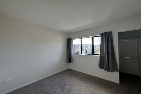 Photo of property in 10 Elegant Lane, Ranui, 0612