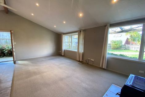 Photo of property in 8a Williams Street, Sunshine Bay, Queenstown, 9300