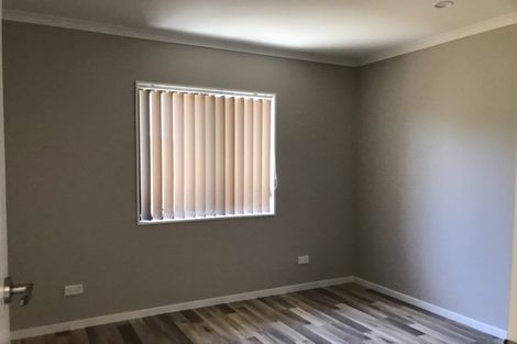 Photo of property in 4a Milton Road, Orewa, 0931