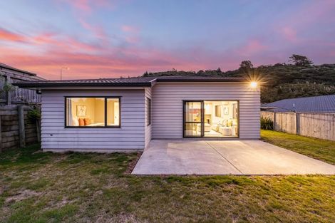 Photo of property in 12 Moonsail Drive, Whitby, Porirua, 5024