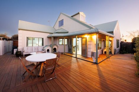 Photo of property in 25 Pirie Street, Palmerston North, 4410