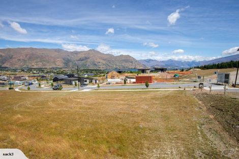 Photo of property in 8 Mills Road, Wanaka, 9305