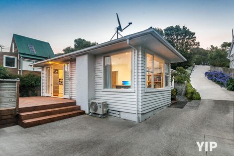 Photo of property in 5 Winston Street, Crofton Downs, Wellington, 6035