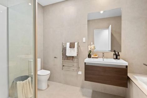 Photo of property in 16 Hema Road, Hobsonville, 0616