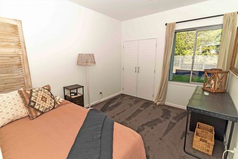 Photo of property in 1 Lakeside Terrace, Westport, 7892