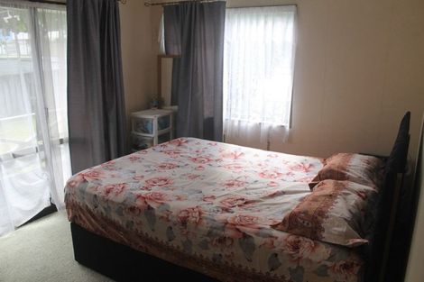 Photo of property in 49 Everglade Drive, Goodwood Heights, Auckland, 2105