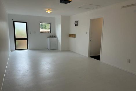 Photo of property in 2a Pinedale Place, Henderson, Auckland, 0610