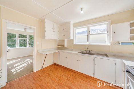 Photo of property in 5 Delaney Drive, Stokes Valley, Lower Hutt, 5019