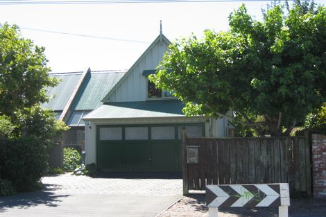 Photo of property in 81 Office Road, Merivale, Christchurch, 8014