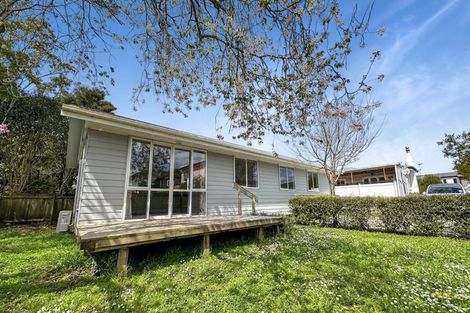 Photo of property in 685a Swanson Road, Swanson, Auckland, 0612