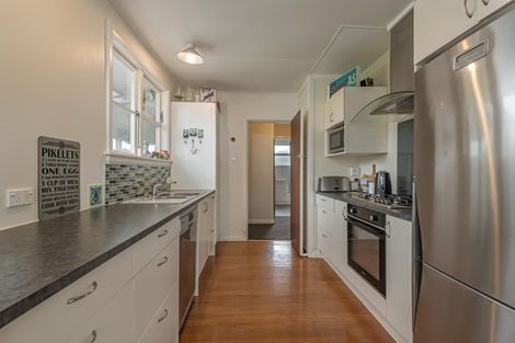Photo of property in 12 Paisley Street, Awapuni, Palmerston North, 4412