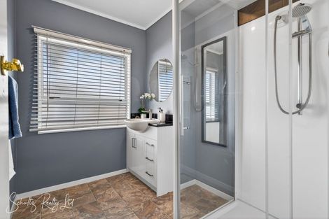 Photo of property in 27 Hurndall Street East, Maungaturoto, 0520