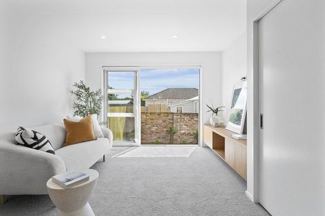 Photo of property in 16c Bass Street, Woolston, Christchurch, 8062