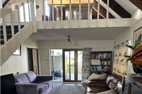Photo of property in 8 Wallis Street, Raglan, 3225