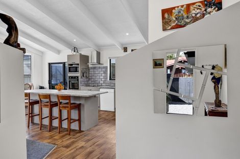 Photo of property in 20 Montjoy Street, Stratford, 4332