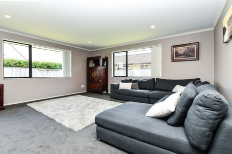 Photo of property in 158 Saint James Drive, Huntington, Hamilton, 3210