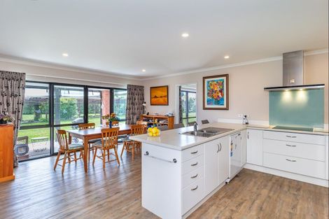 Photo of property in 2 Ivy Lane, Ohau, 5570