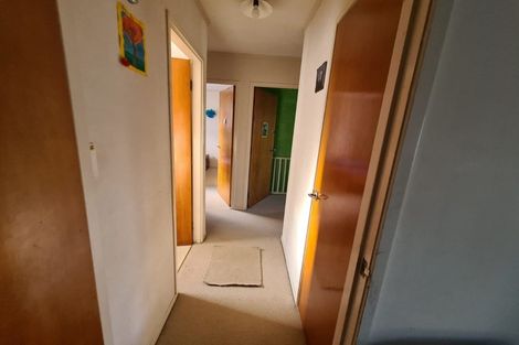 Photo of property in 2/51 Rimu Street, New Lynn, Auckland, 0600