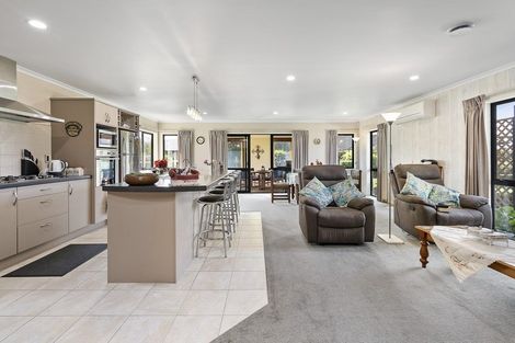 Photo of property in 36 Madison Street, Cambridge, 3434