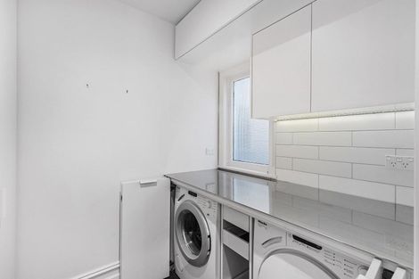 Photo of property in 54 Majoribanks Street, Mount Victoria, Wellington, 6011