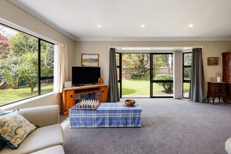 Photo of property in 251 Shakespeare Street, Leamington, Cambridge, 3432
