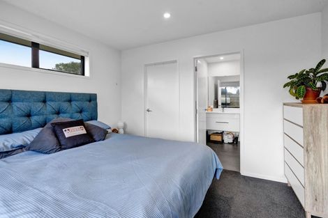 Photo of property in 1 Macbeth Street, Stratford, 4332