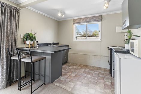 Photo of property in 72 Kuratawhiti Street, Greytown, 5712