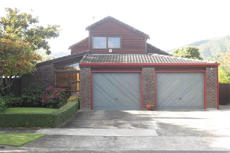 Photo of property in 42 Mcenroe Grove, Naenae, Lower Hutt, 5011