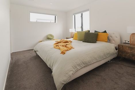 Photo of property in 31 Tapuwae Way, Mangere Bridge, Auckland, 2022