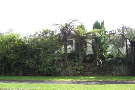 Photo of property in 22 Tainui Terrace, Inglewood, 4330