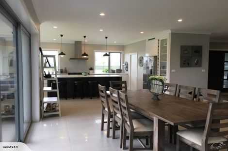 Photo of property in 324 Mataro Road, Onaero, Urenui, 4375