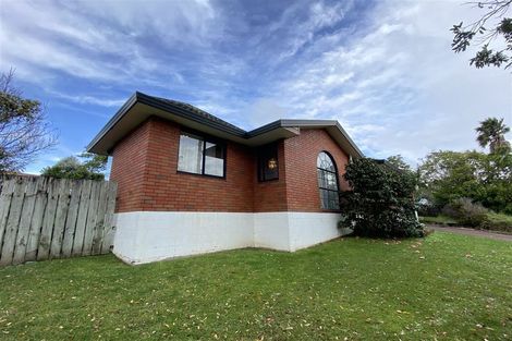 Photo of property in 64 Caribbean Drive, Unsworth Heights, Auckland, 0632