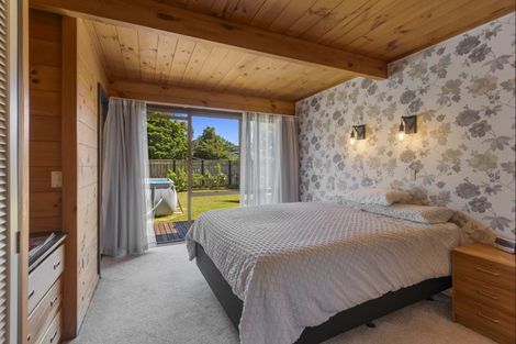 Photo of property in 12 Woodleigh Street, Frankleigh Park, New Plymouth, 4310