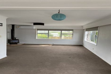 Photo of property in 3/69 Royal View Road, Te Atatu South, Auckland, 0610