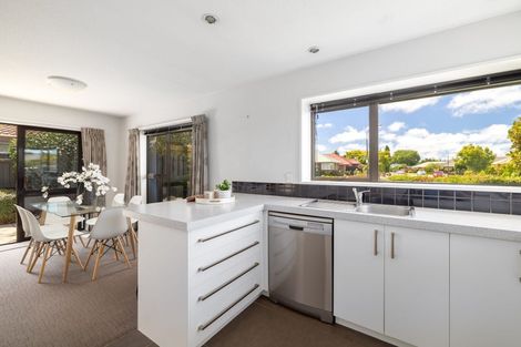 Photo of property in 37 Kildare Street, Northwood, Christchurch, 8051