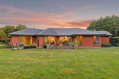 Photo of property in 187 Belfast Road, Belfast, Christchurch, 8051
