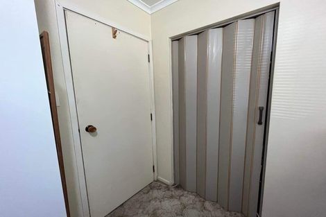 Photo of property in 83 Lynwood Road, New Lynn, Auckland, 0600