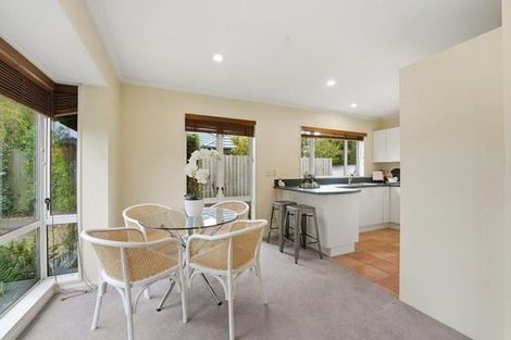 Photo of property in 395a Yaldhurst Road, Russley, Christchurch, 8042