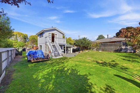 Photo of property in 20 Queens Avenue, Waikuku Beach, 7402